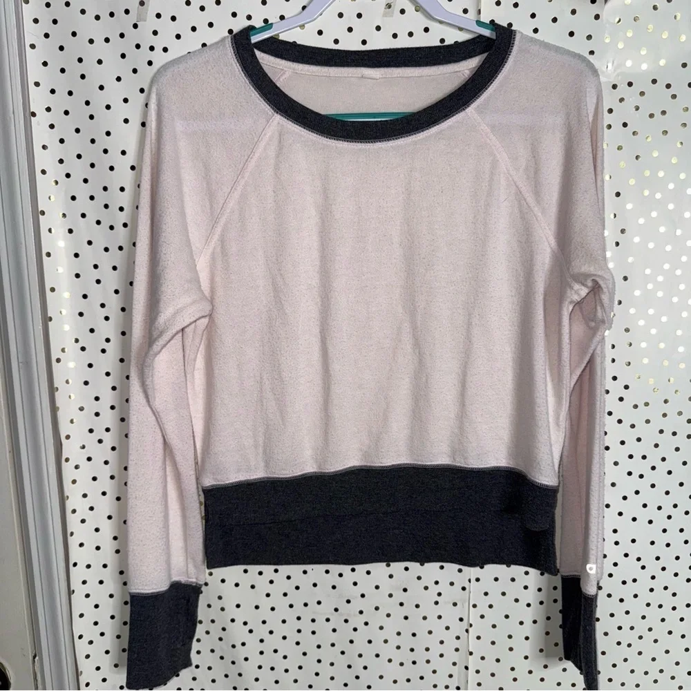 Alo Yoga Pink Long Sleeve Sweater